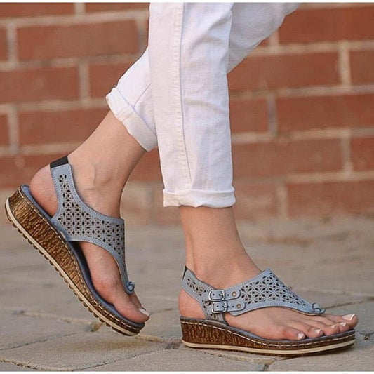 Women's Sandals Woman Retro Hollow Out Clip Toe Slides Ladies Wedges Buckle Straps Flip Flops Woman Casual Comfort Shoes