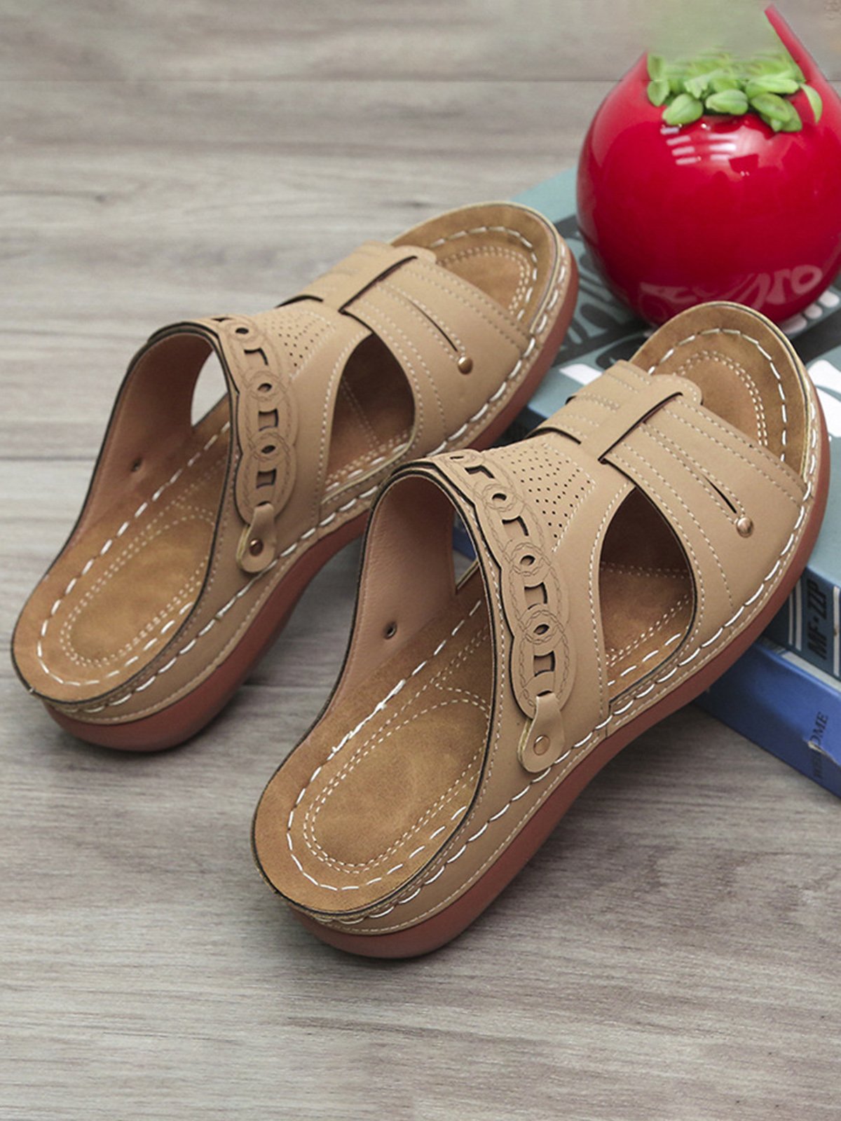 Retro Hollow Breathable Casual Sandals