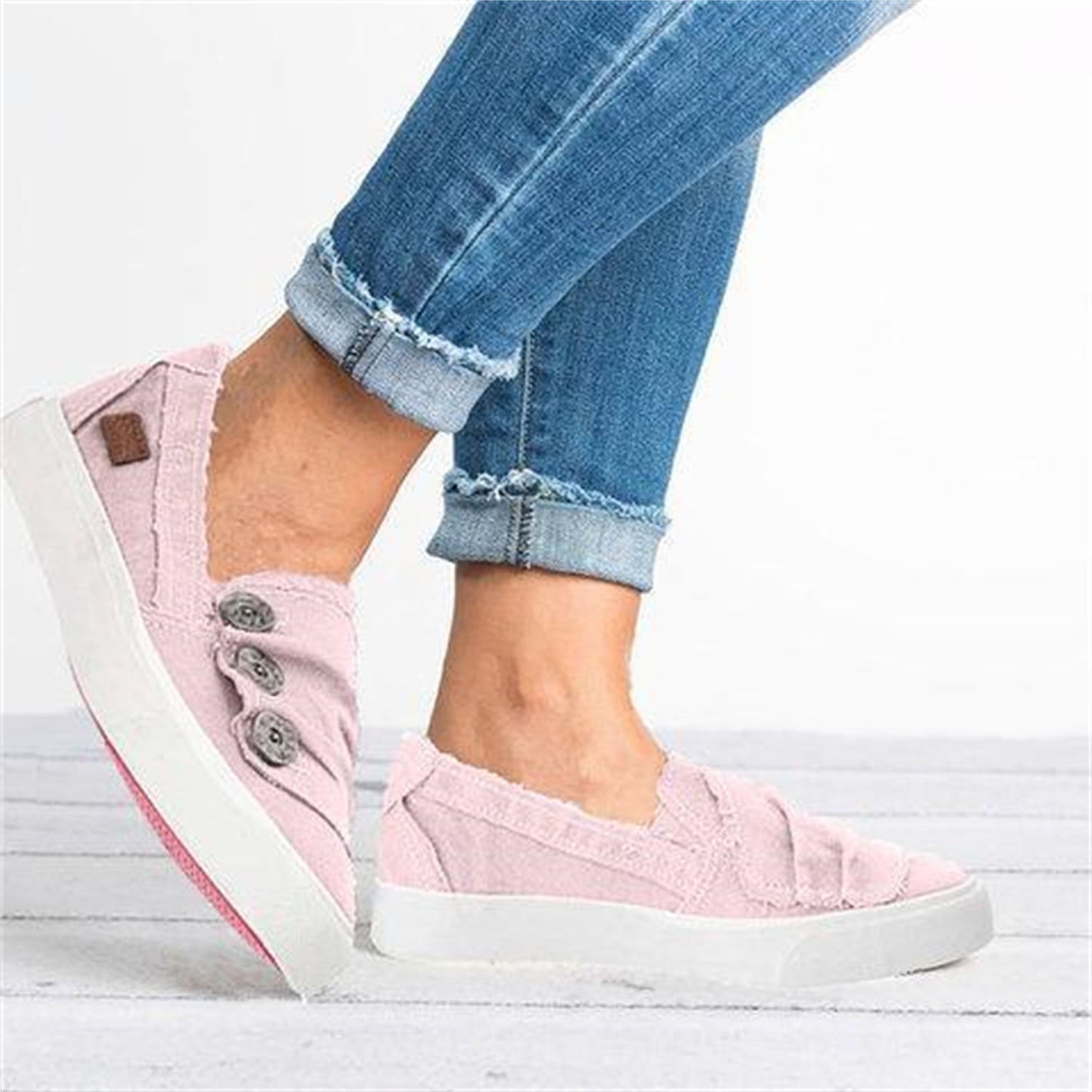 Women's Slip on Shoes Non Slip Fashion Canvas Sneakers Comfortable & Light-Weight Shoes